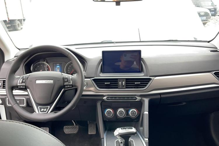 哈弗H6 2021款 运动版 1.5T 自动精英智联型 六边形格栅中控内饰12