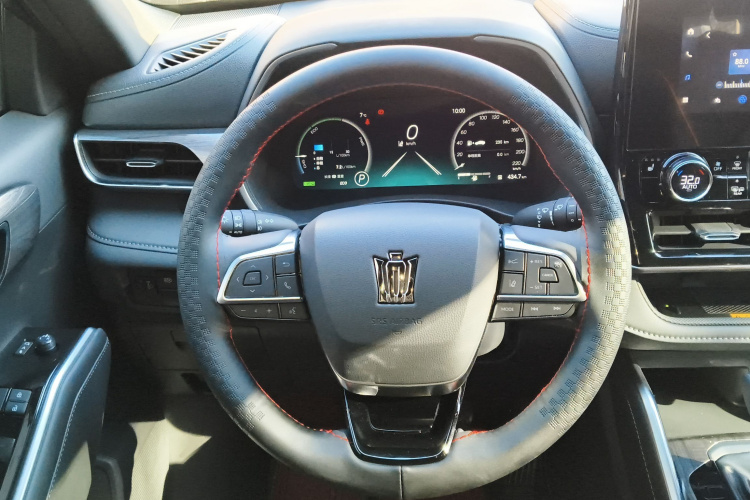 丰田 皇冠陆放 2024款 2.5L HEV四驱豪华版中控内饰13