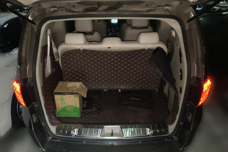 别克GL8 2017款 25S 豪华型 国V局部细节23