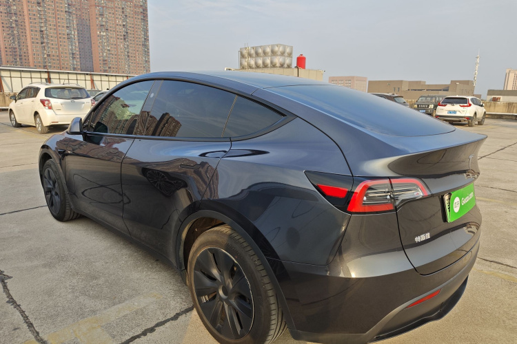 特斯拉 Model Y 2024款 长续航全轮驱动版车身外观6007