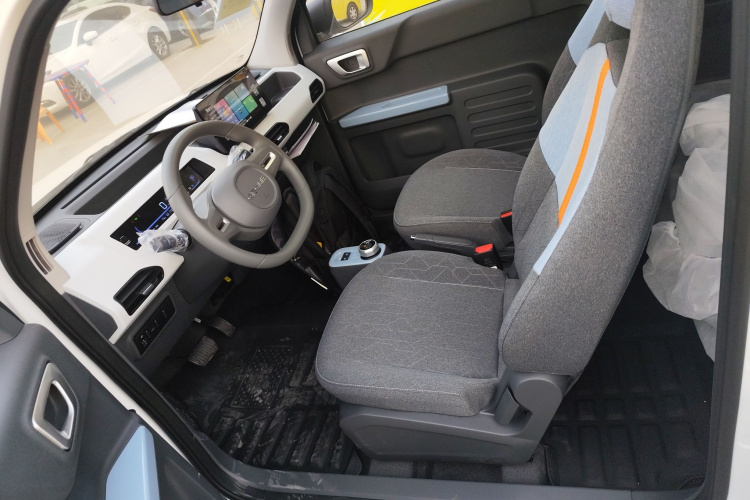 吉利银河 2024款 熊猫mini 200km 耐力熊局部细节19