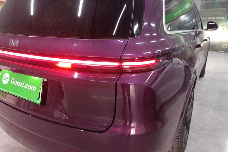 理想汽车 理想L9 2024款 Ultra车身外观9