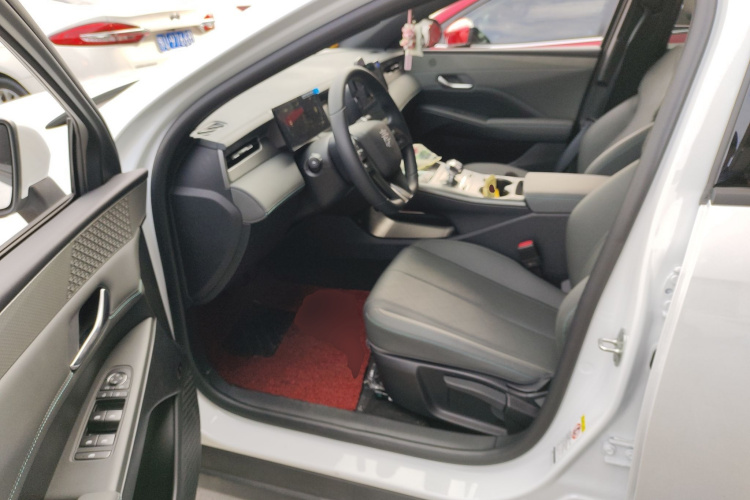 比亚迪 秦PLUS 2025款 DM-i 智驾版 55KM领先型中控内饰7003