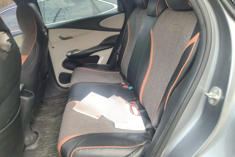 比亚迪 海豚 2021款 405km 时尚版中控内饰7004