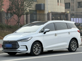 比亚迪 宋MAX 2021款 升级版 1.5T 自动尊贵型 7座