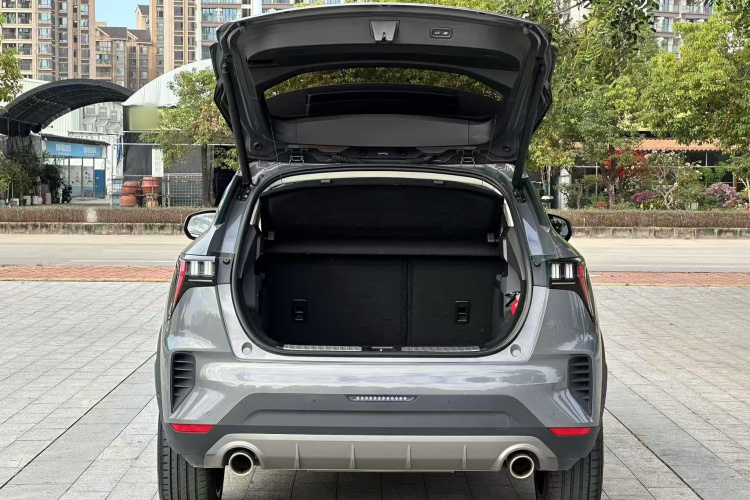 领克06 2023款 Remix 1.5T 耀Halo中控内饰7006