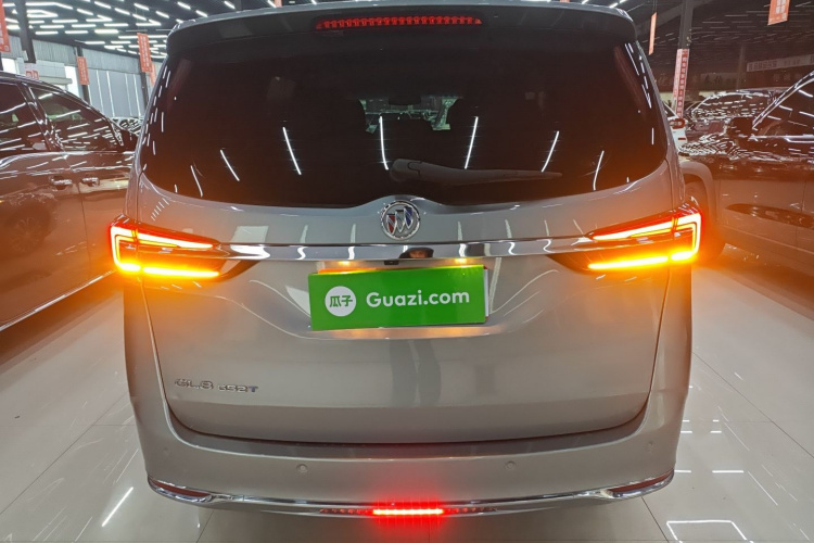 别克GL8 2023款 陆上公务舱 智享型车身外观6004