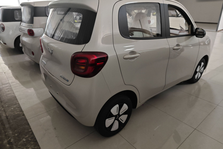 五菱汽车 宏光MINIEV 2025款 四门版 进阶款车身外观6005