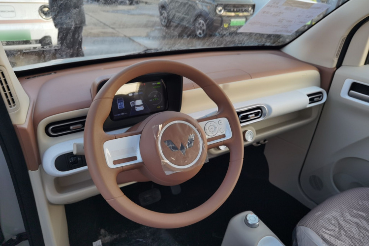 五菱汽车 宏光MINIEV 2024款 第三代 215km 青春版中控内饰7002