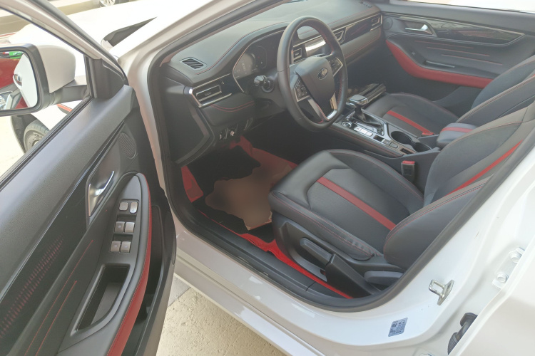 思皓A5 2021款 1.5T CVT尊贵智联型中控内饰20