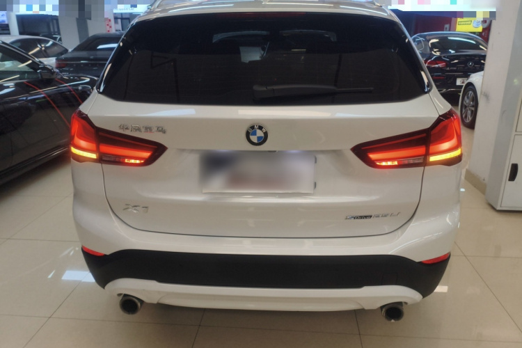 宝马X1 2020款 sDrive25Li 领先型车身外观6