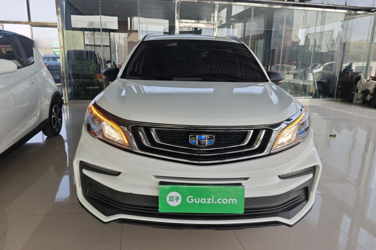 吉利汽车 远景X3 2020款 1.5L CVT尊贵型车身外观2