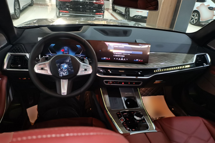 宝马X5 2025款 xDrive 40Li M运动曜夜套装中控内饰12