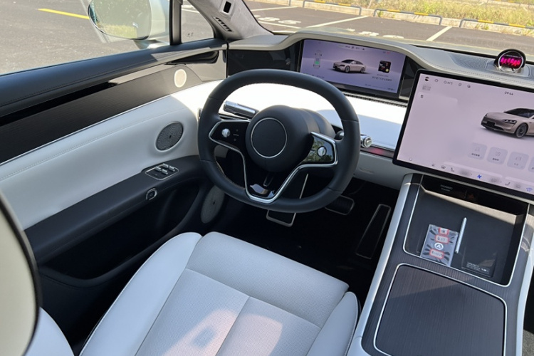 鸿蒙智行 享界S9 2024款 纯电 Ultra 四驱旗舰版中控内饰7006