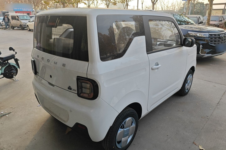 吉利银河 2024款 熊猫mini 200km 耐力熊车身外观6005