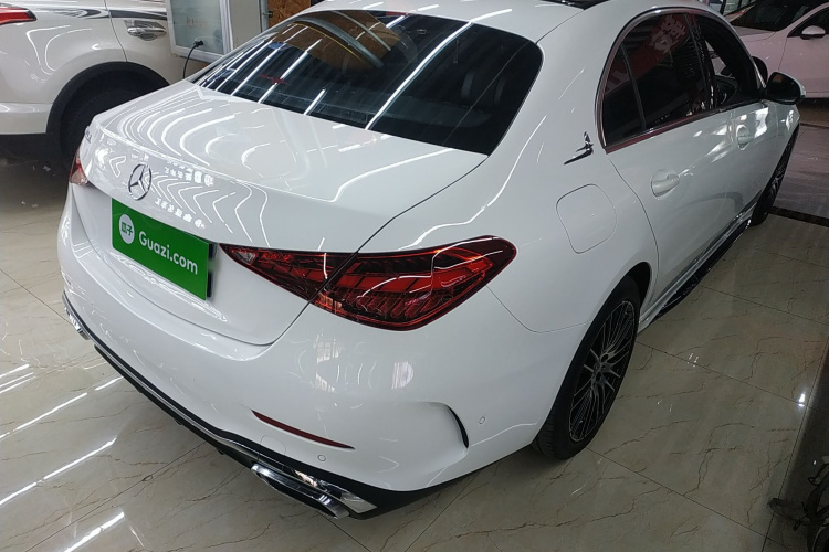 奔驰C级 2022款 改款 C 260 L 运动版车身外观7
