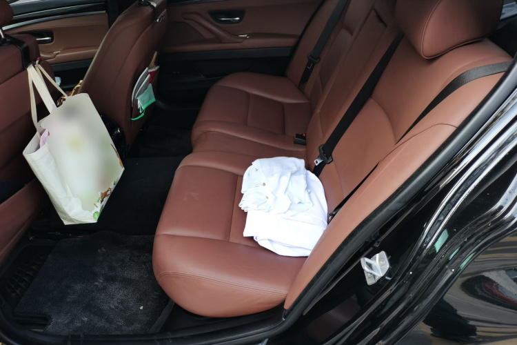 宝马5系 2017款 528Li 领先型中控内饰21