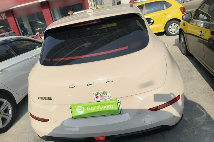 欧拉好猫 2023款 401km标准续航 尊荣型 磷酸铁锂车身外观6