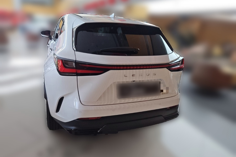 雷克萨斯NX 2025款 350h JOY车身外观6