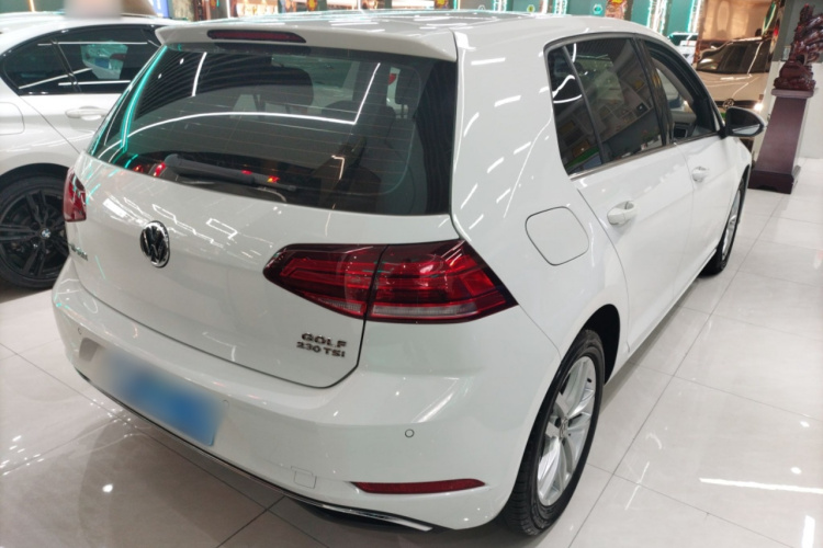 大众 高尔夫 2018款 230TSI 自动舒适型车身外观7