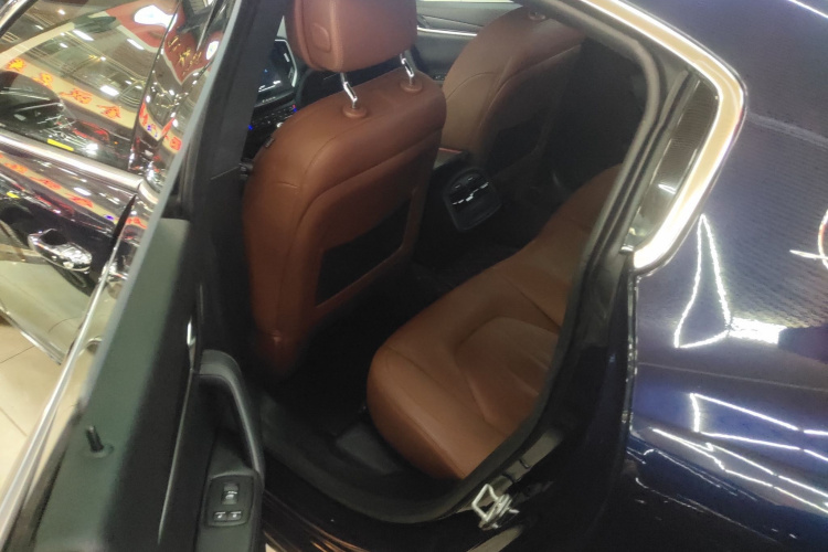 玛莎拉蒂 Ghibli 2018款 改款 3.0T 标准版中控内饰7004