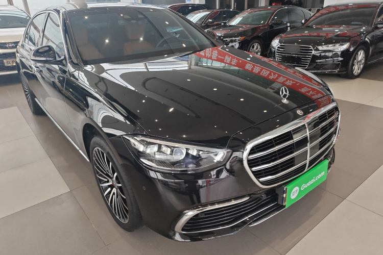 奔驰S级 2021款 S 400 L 商务型车身外观3