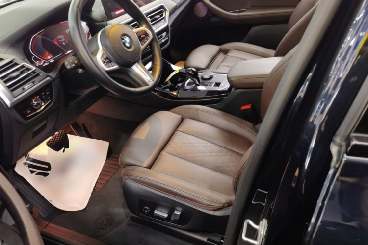 宝马X3 2022款 xDrive30i 领先型 M曜夜套装中控内饰19