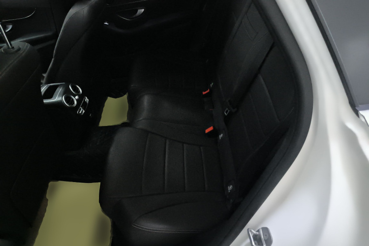 奔驰GLC 2022款 改款二 GLC 260 L 4MATIC 豪华型中控内饰21