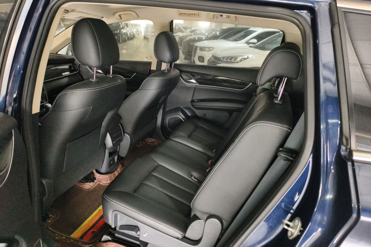 比亚迪 宋MAX 2017款 1.5T 自动智联精英型 7座中控内饰21