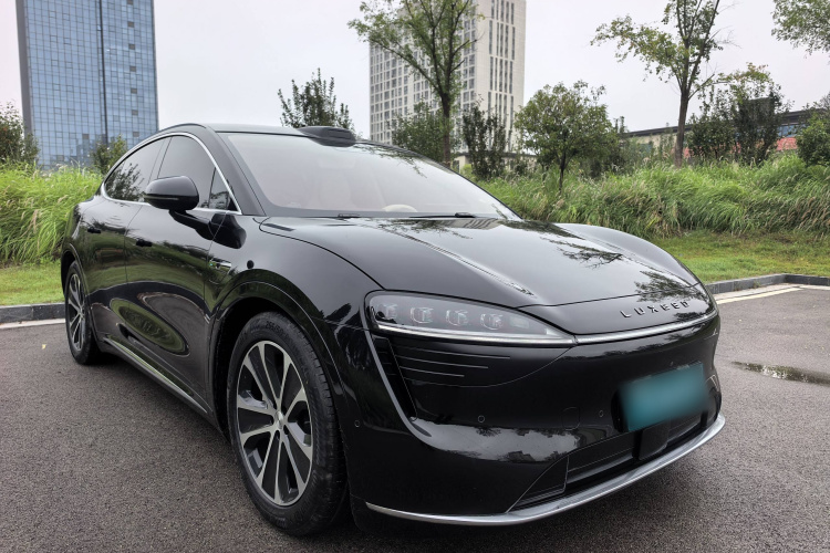 鸿蒙智行 智界R7 2024款 纯电 667km Pro车身外观6001