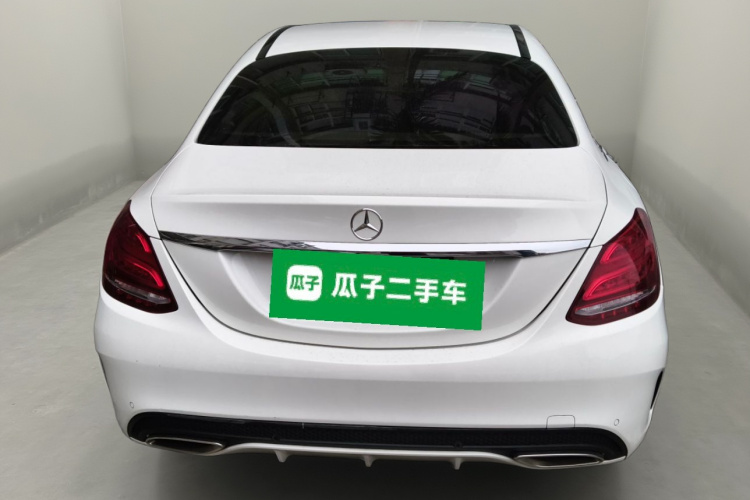 奔驰C级 2015款 改款 C 180 L 运动型车身外观6