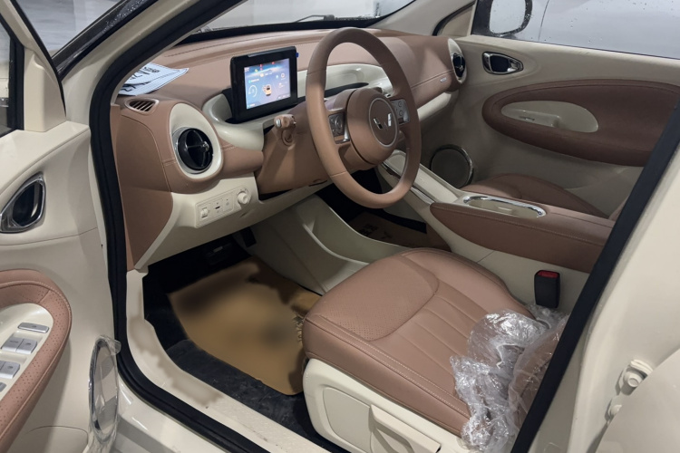 五菱汽车 五菱缤果 2025款 333km 悦享款中控内饰7002