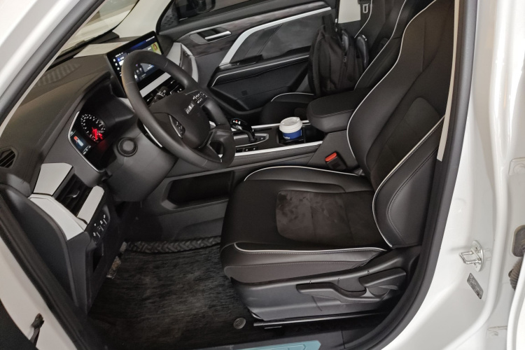 哈弗H6 2023款 国潮版 1.5T 自动都市版中控内饰19