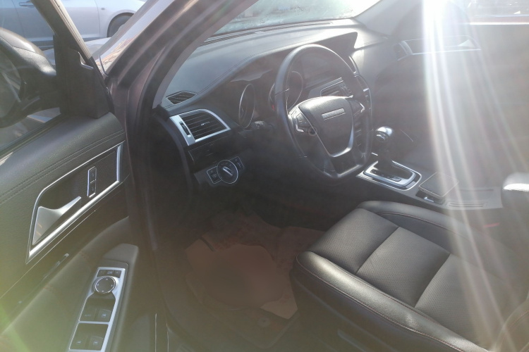 猎豹汽车 猎豹CS10 2017款 2.0T 自动豪华型中控内饰20