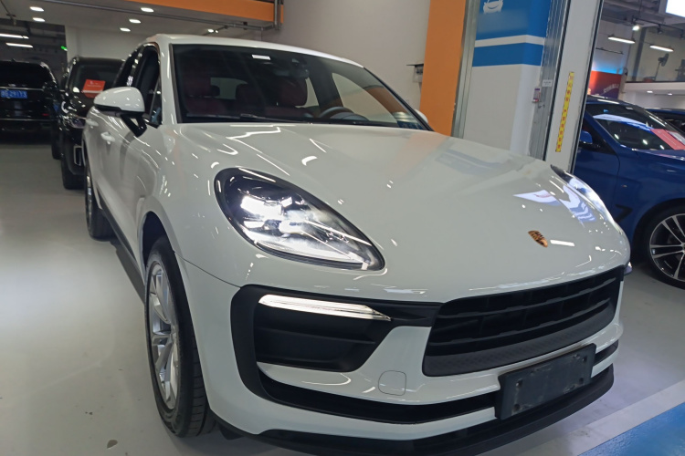 保时捷 2022款 Macan 2.0T车身外观3