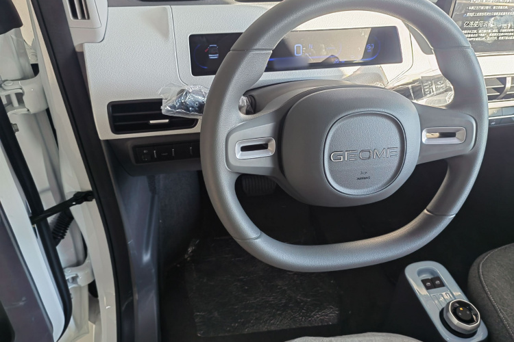 吉利银河 2024款 熊猫mini 200km 耐力熊局部细节13