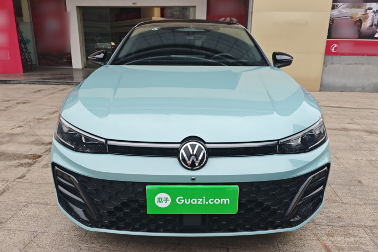 大众 帕萨特 2025款 Pro 380TSI 星空龙尊版车身外观2