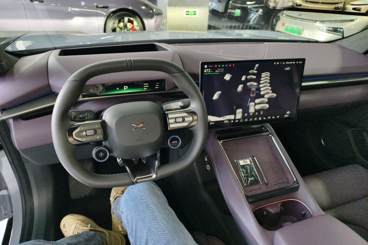 小鹏P7 2025款 702 长续航 Ultra中控内饰12