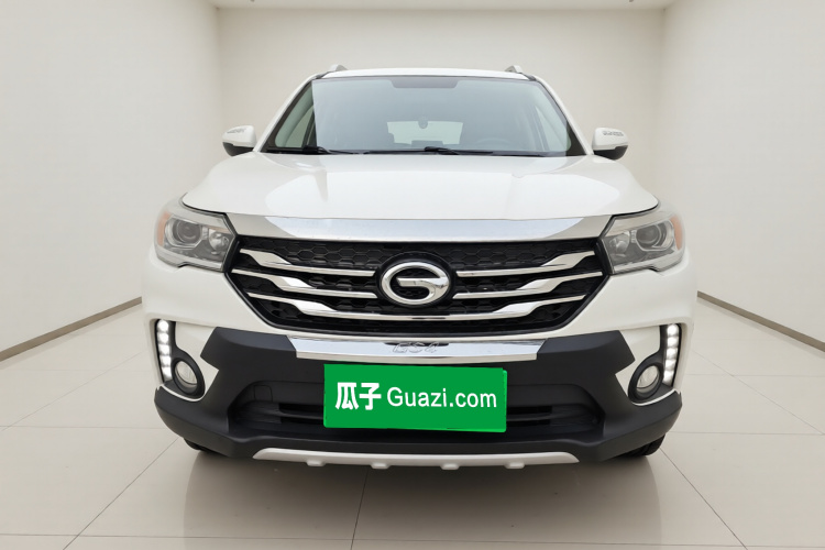 广汽传祺 传祺GS4 2015款 200T G-DCT豪华版车身外观2