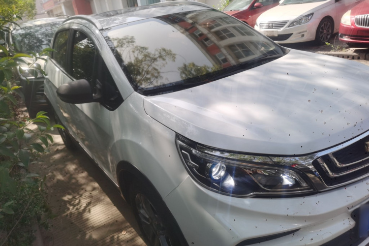 吉利汽车 远景X3 2020款 1.5L CVT尊贵型车身外观3