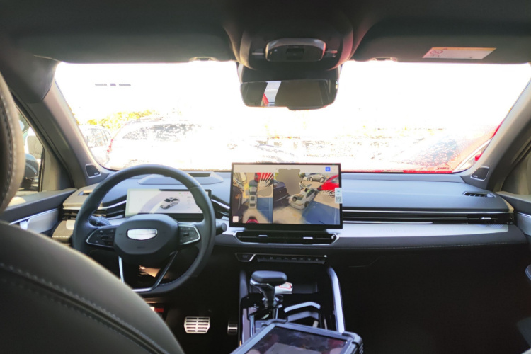 吉利汽车 星瑞 2025款 东方曜 2.0TD 望月版中控内饰7002