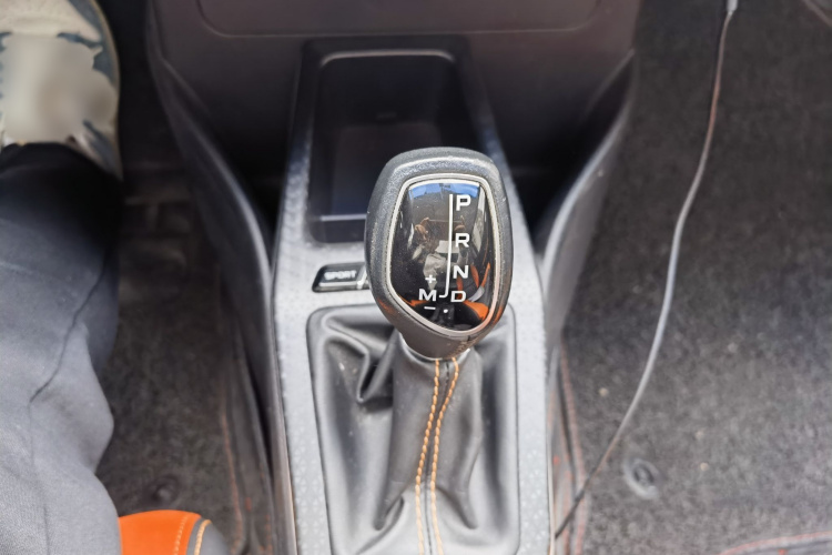 MINI Countryman 2011款 1.6L COOPER Fun局部细节18