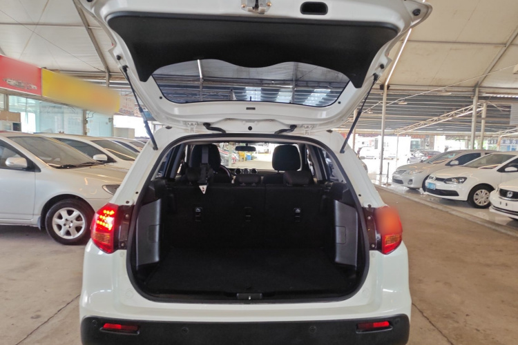 铃木 维特拉 2016款 1.4T 自动两驱精英型局部细节23