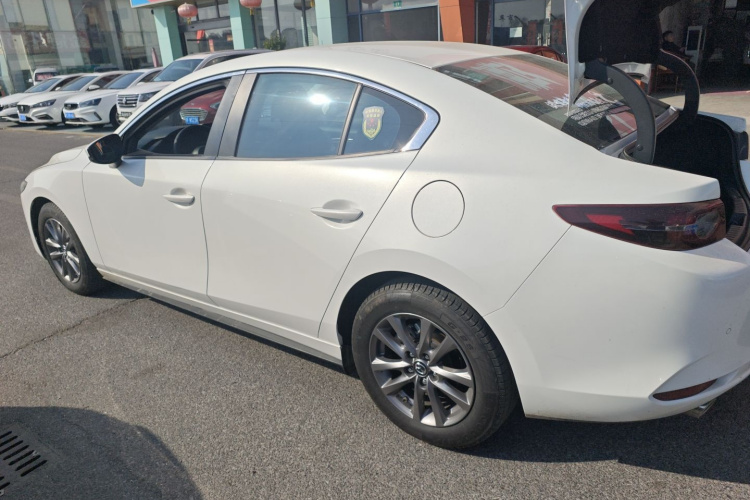 马自达3 昂克赛拉 2020款 1.5L 自动质型版车身外观4