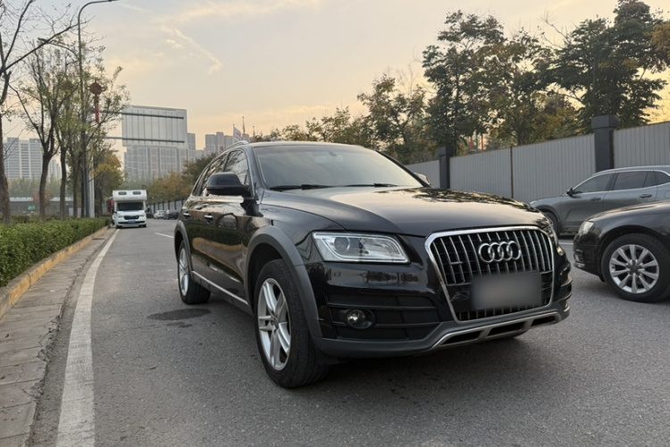 奥迪Q5 2017款 Plus 40 TFSI 技术型车身外观6002