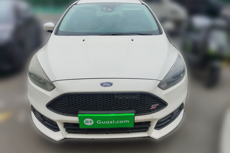 福特 福克斯 2015款 两厢 EcoBoost 180 自动运动型车身外观2