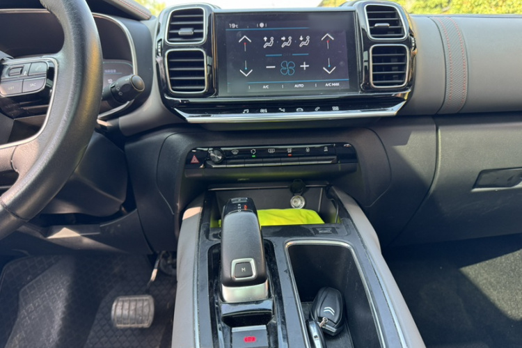 雪铁龙 天逸 C5 AIRCROSS 2019款 350THP 乐享型 国V中控内饰7004