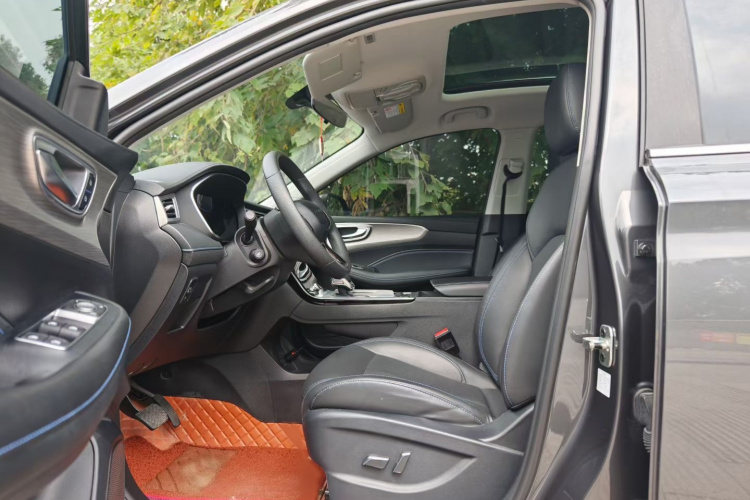 荣威RX5 2023款 PLUS 330TGI 自动领潮智惠版局部细节19