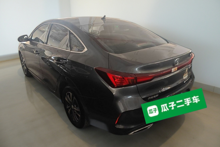 长安 逸动 2022款 PLUS 蓝鲸NE 1.4T GDI DCT尊贵版车身外观5