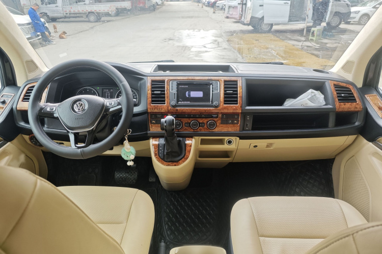 大众 凯路威 2018款 2.0TSI 四驱豪华版 7座中控内饰7009